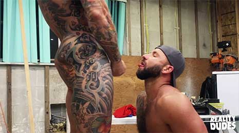 Reality Dudes Pup And Tank Joey Fuck Raw All Over A Construction Site